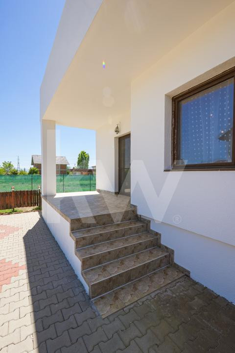 Casă individuală în Veterani, curte liberă 400 mp, zonă foarte căutată!