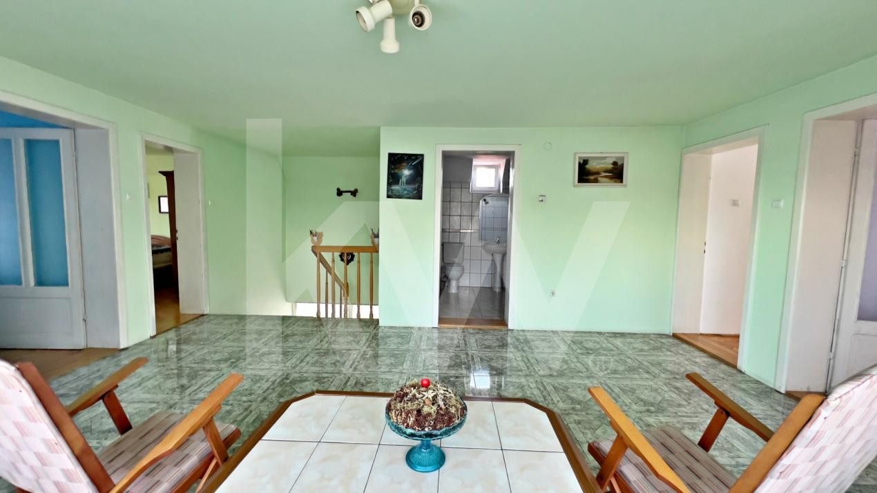 Casă 6 camere D+P+M-238 mp utili, 514 mp curte, Zona  Cartier Kogalniceanu 