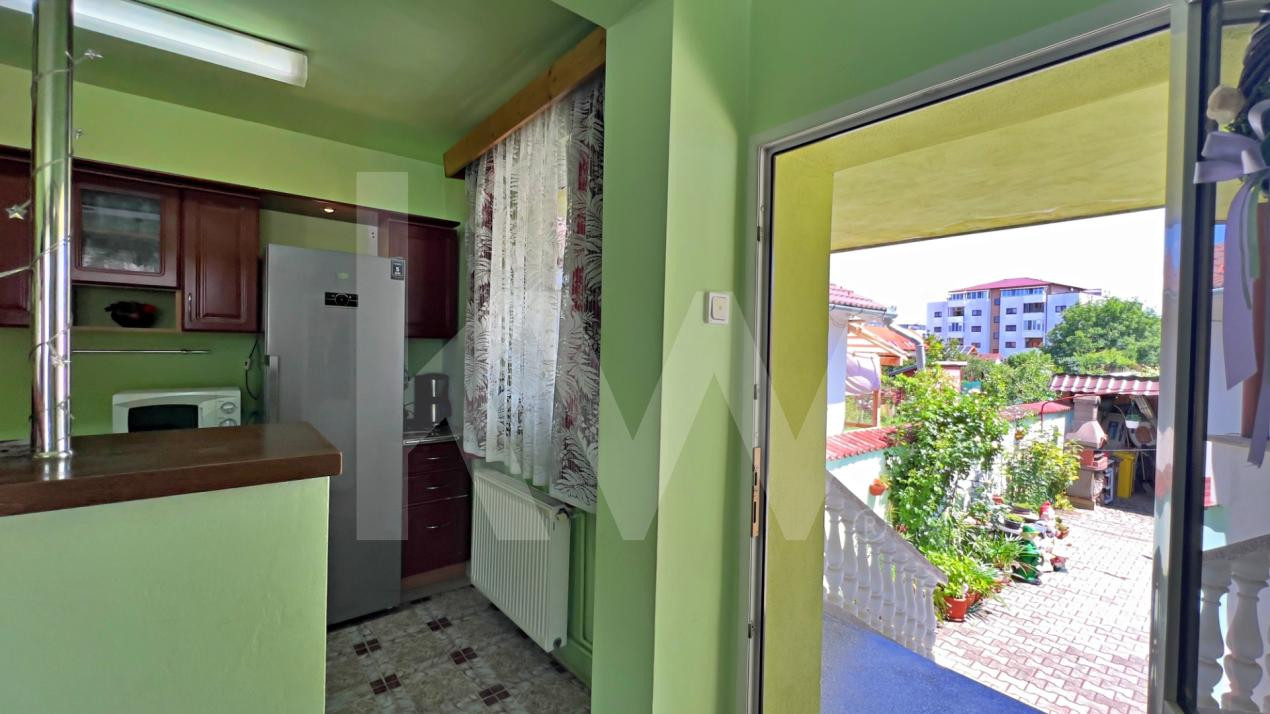 Casă 6 camere D+P+M-238 mp utili, 514 mp curte, Zona  Cartier Kogalniceanu 