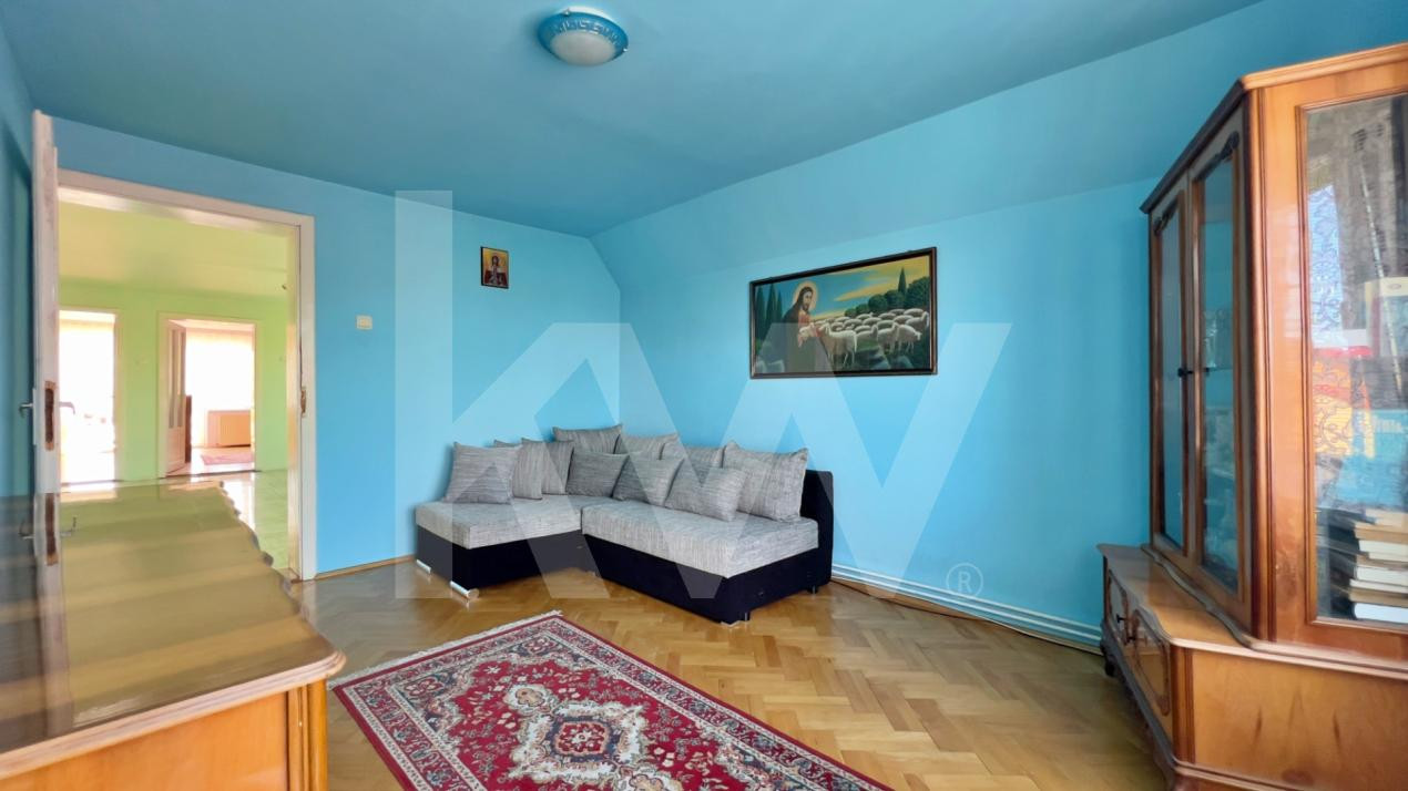 Casă 6 camere D+P+M-238 mp utili, 514 mp curte, Zona  Cartier Kogalniceanu 