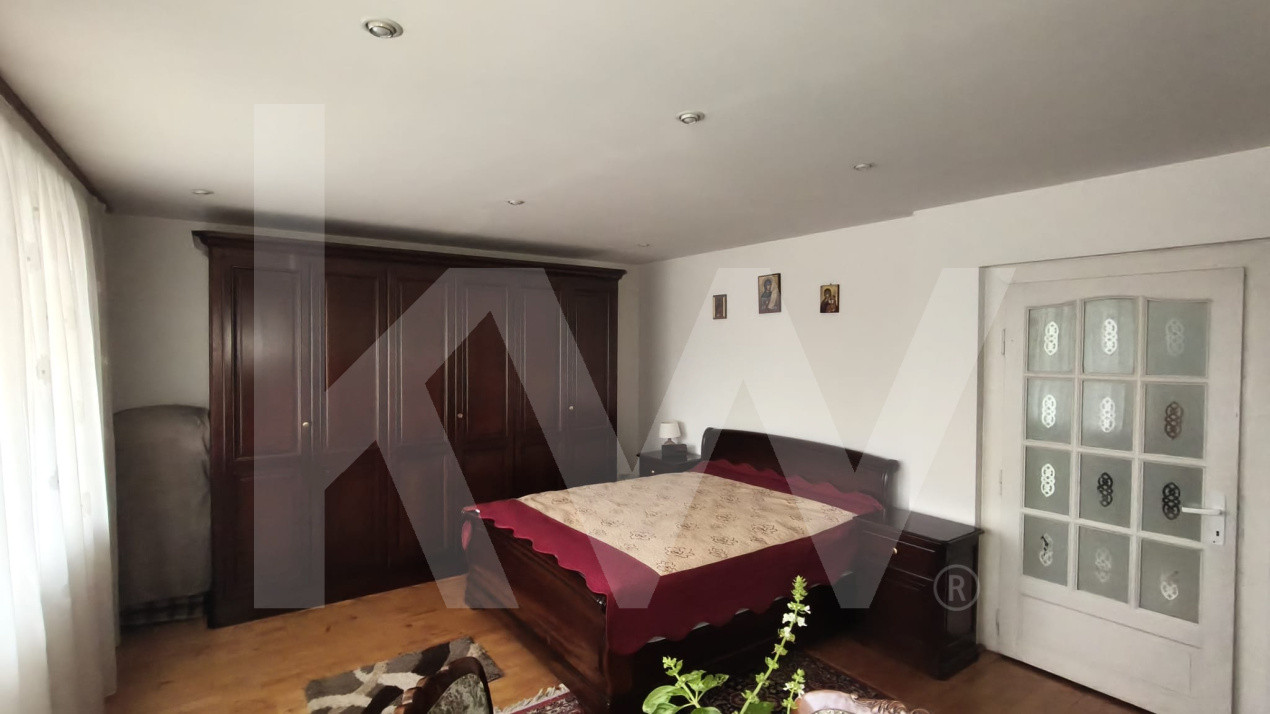 Casă 6 camere D+P+M-217 mp utili, 515 mp curte, Zona  Cartier Kogalniceanu 