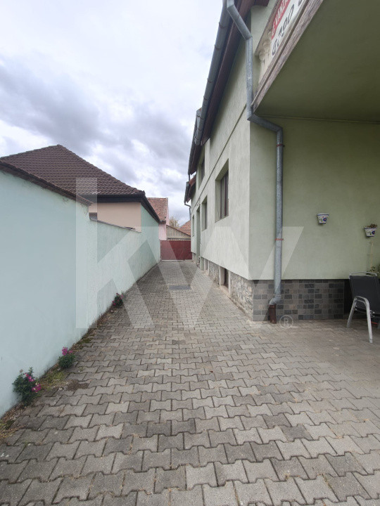 Casă 6 camere D+P+M-217 mp utili, 515 mp curte, Zona  Cartier Kogalniceanu 