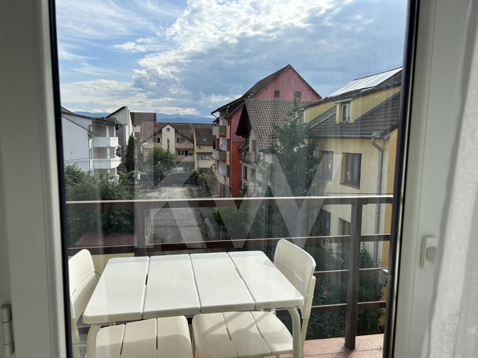 Apartament 2 camere, disponibil imediat, zona Ștrand 