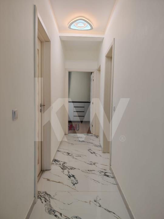 Apartament 3 camere, 2băi curte 86mp, parcare privată, zona Primarie, Selimbăr