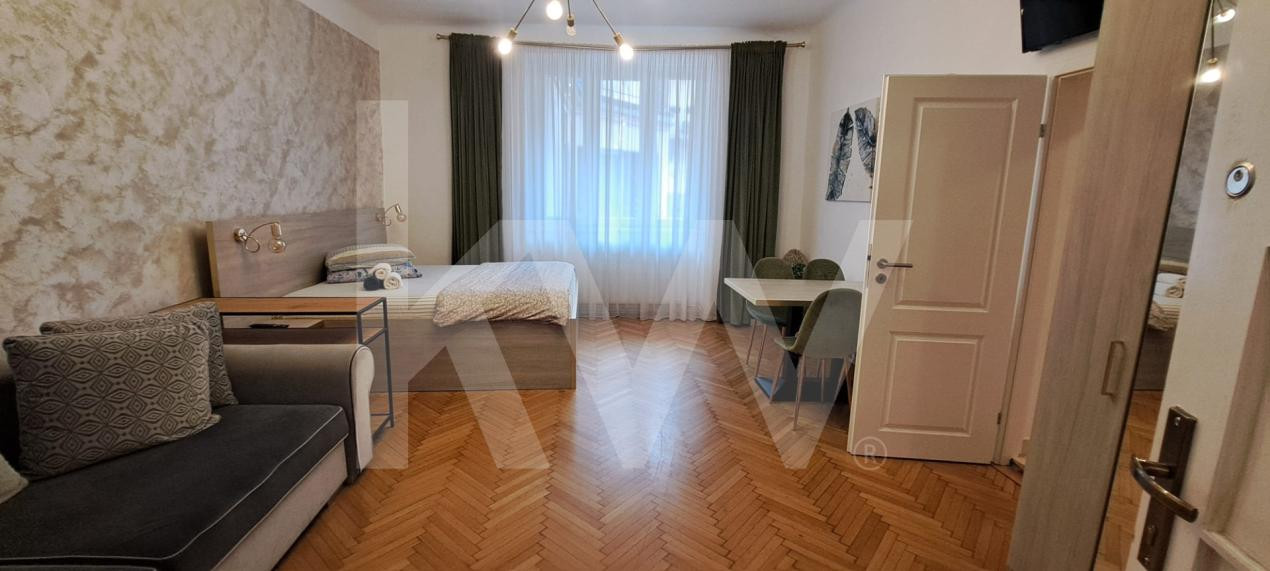 Apartament pentru inchiriere , ultracentral-centrul istoric ,mobilat si utilat