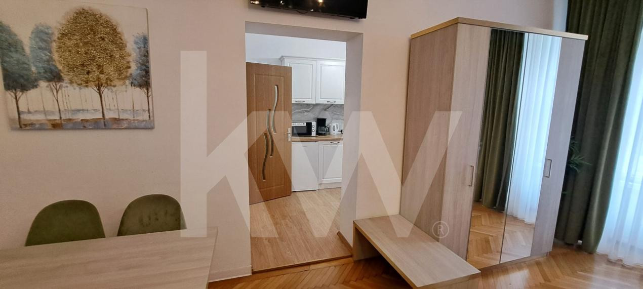 Apartament pentru inchiriere , ultracentral-centrul istoric ,mobilat si utilat