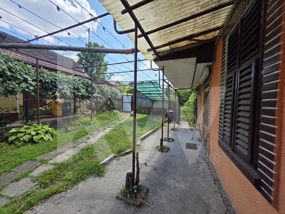 Casa cu gradina de vanzare Medias curte comuna