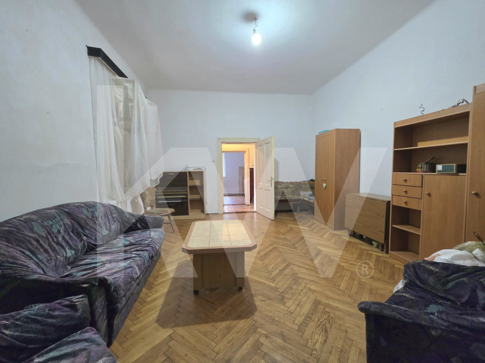 Casa cu gradina de vanzare Medias curte comuna