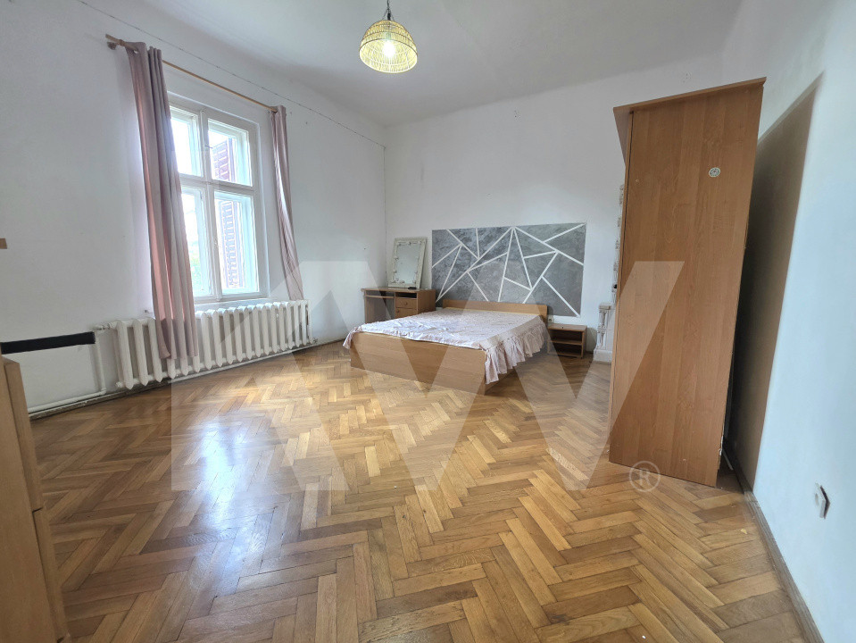 Casa cu gradina de vanzare Medias curte comuna