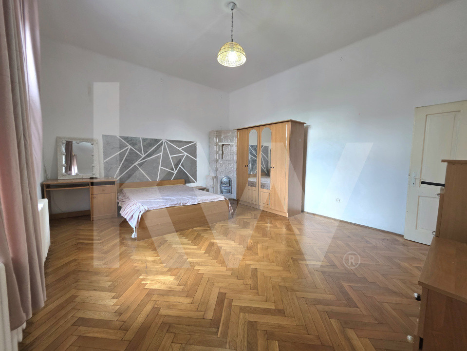 Casa cu gradina de vanzare Medias curte comuna