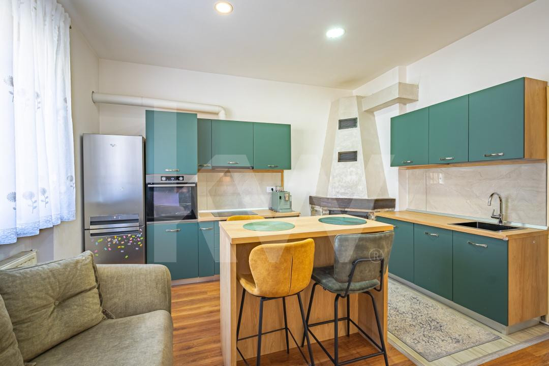 Apartament la casă, zonă liniștită și centrală — Str. Lupeni, Sibiu