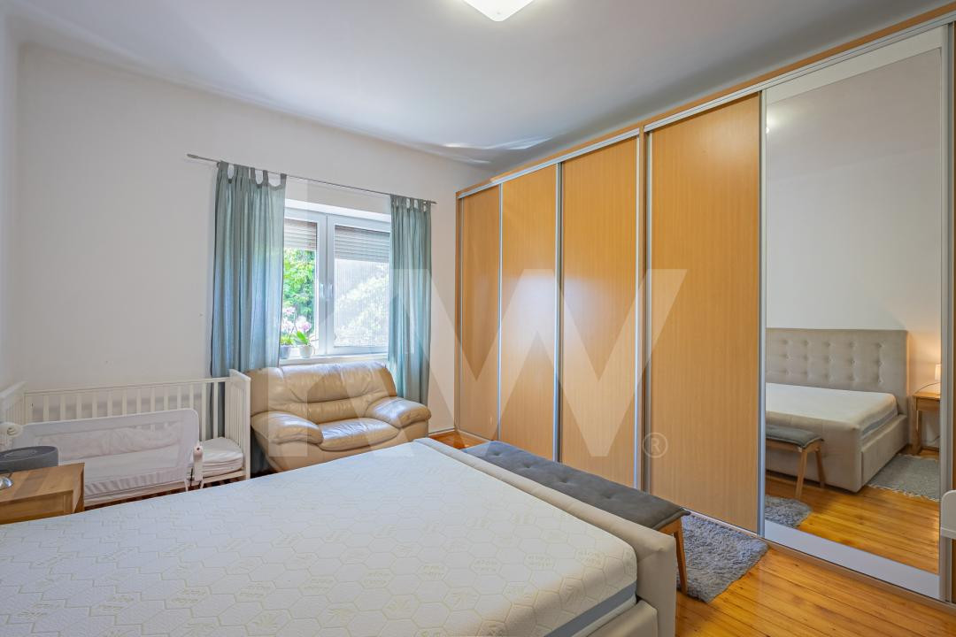 Apartament la casă, zonă liniștită și centrală — Str. Lupeni, Sibiu