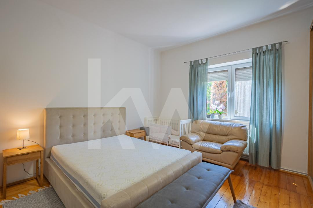 Apartament la casă, zonă liniștită și centrală — Str. Lupeni, Sibiu