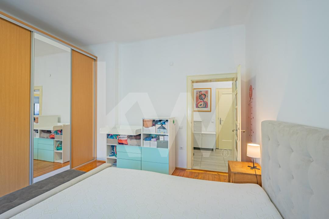 Apartament la casă, zonă liniștită și centrală — Str. Lupeni, Sibiu