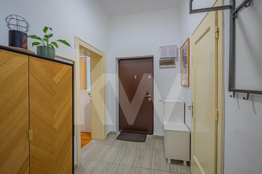 Apartament la casă, zonă liniștită și centrală — Str. Lupeni, Sibiu