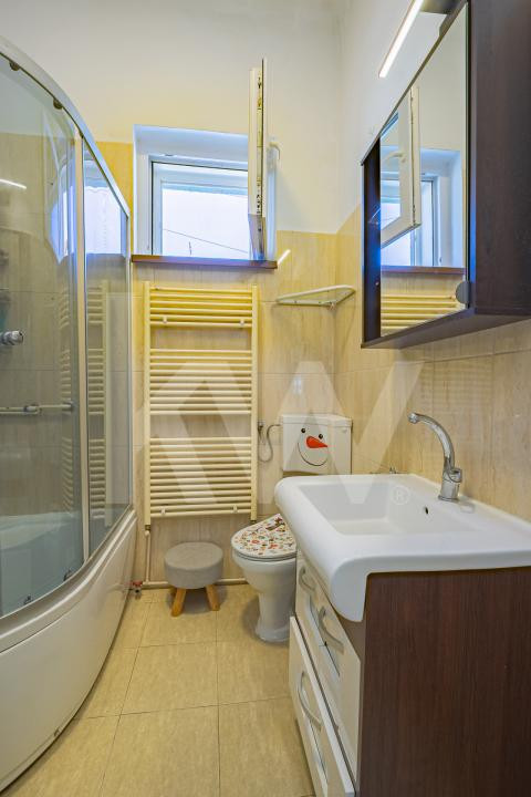 Apartament la casă, zonă liniștită și centrală — Str. Lupeni, Sibiu