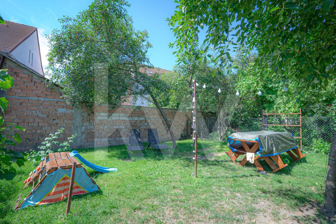 Apartament la casă, zonă liniștită și centrală — Str. Lupeni, Sibiu