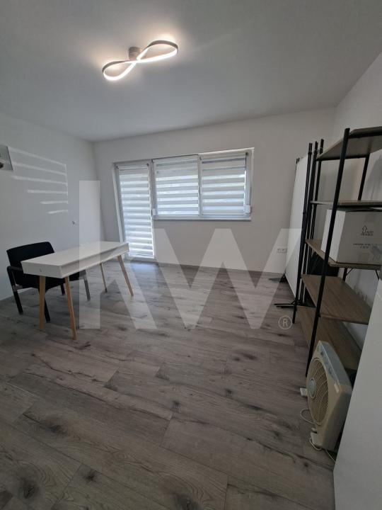 SPATIU COMERCIAL DE INCHIRIAT 700 euro STR SACEL