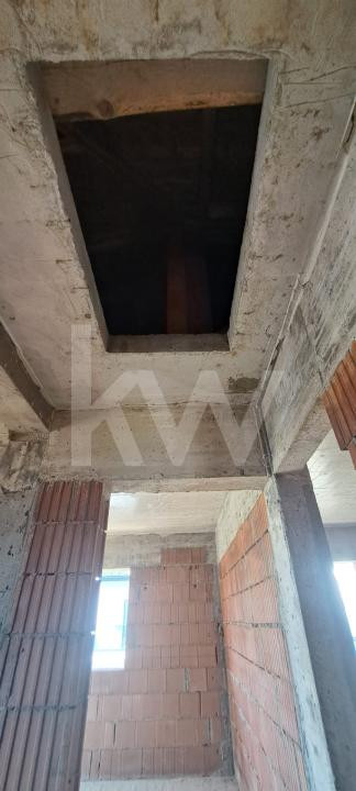 Duplex  de vanzare , curte  ,Selimbar
