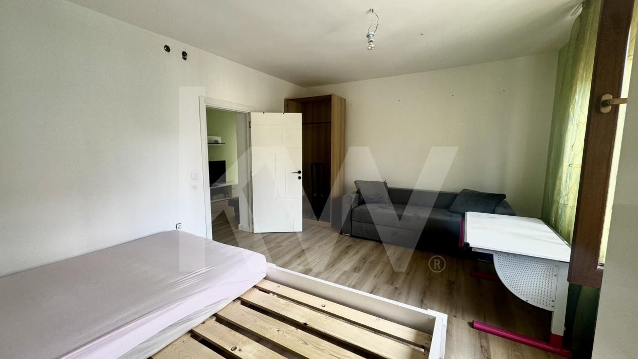 Apartament 3 camere la casă de închiriat Gușterita