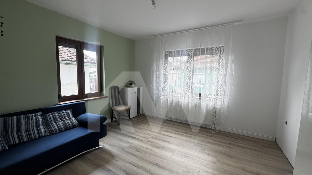 Apartament 3 camere la casă de închiriat Gușterita