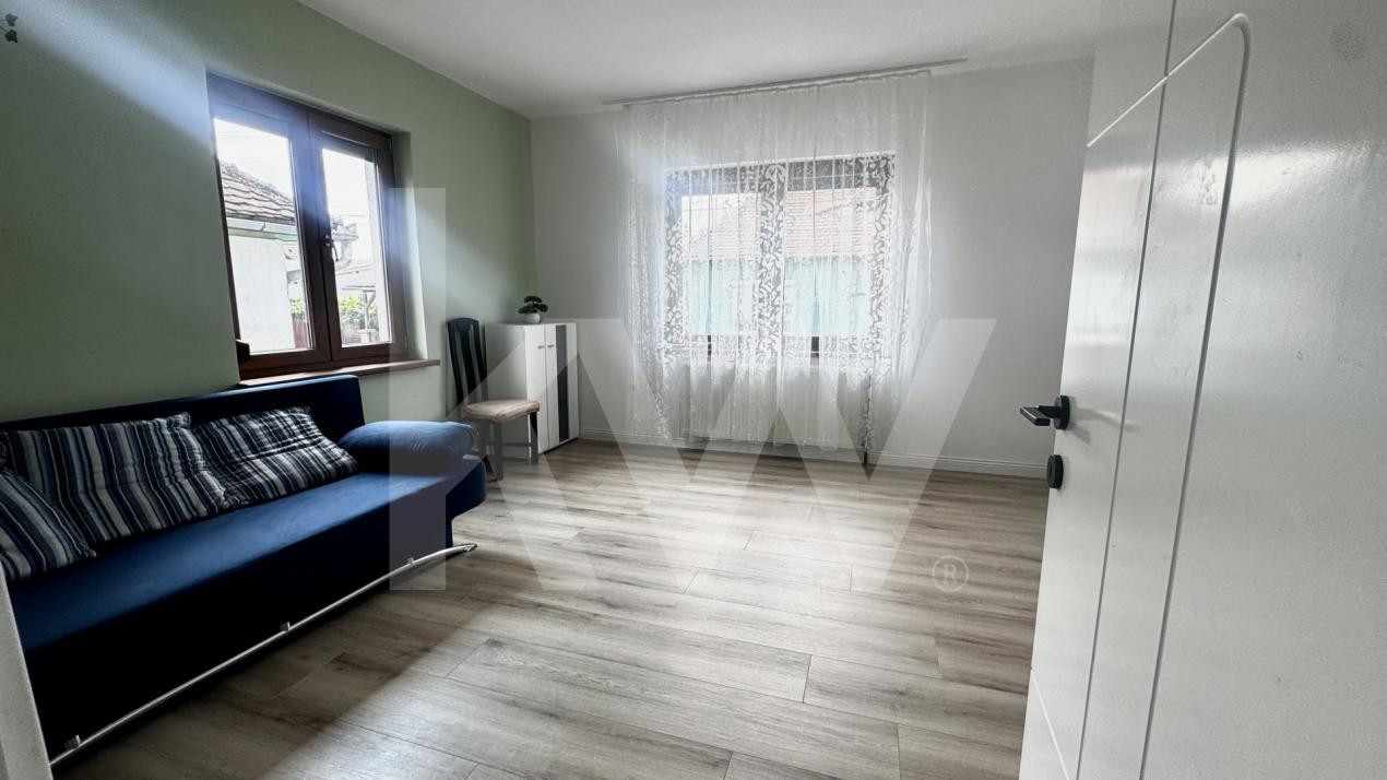 Apartament 3 camere la casă de închiriat Gușterita