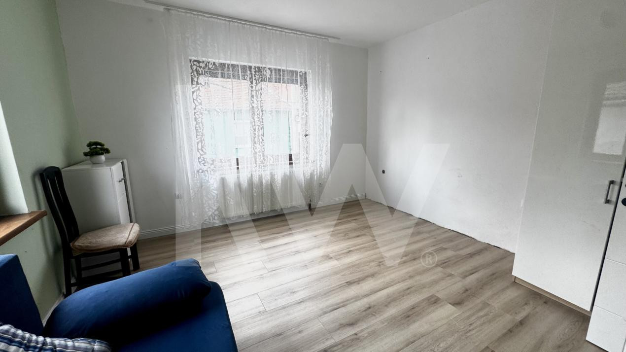 Apartament 3 camere la casă de închiriat Gușterita