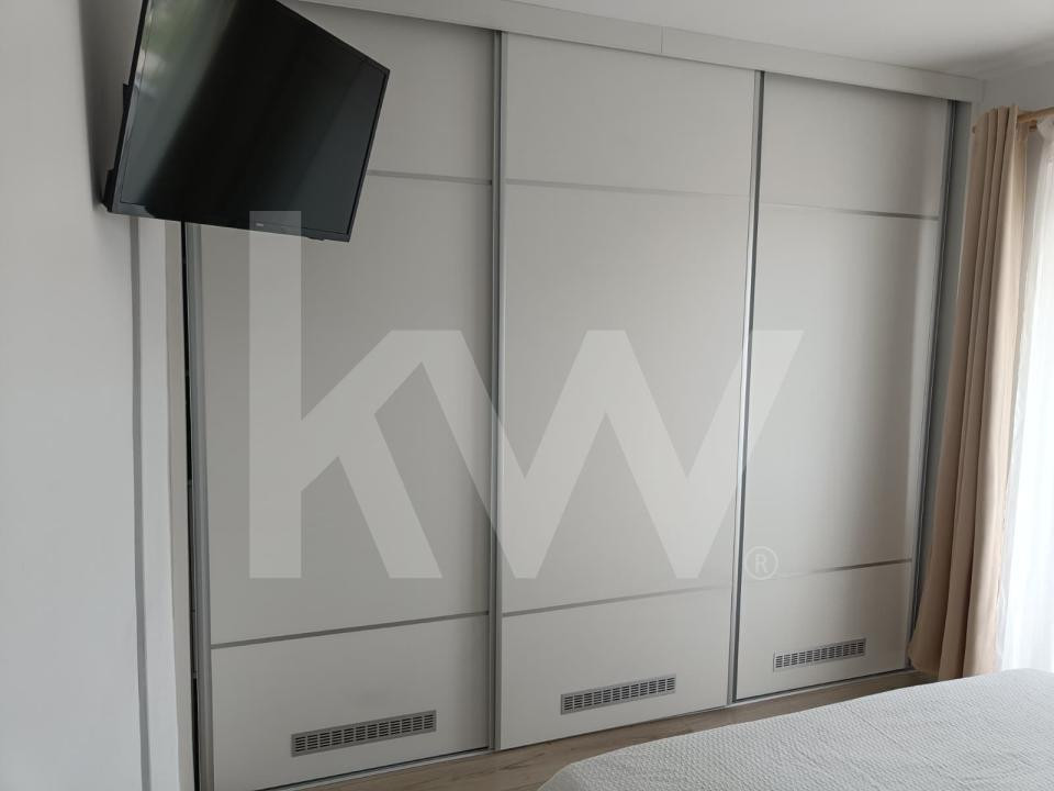 Apartament 3 camere | 2 băi | 2 balcoane de 8 mp | parcare |  vedere spre munți 