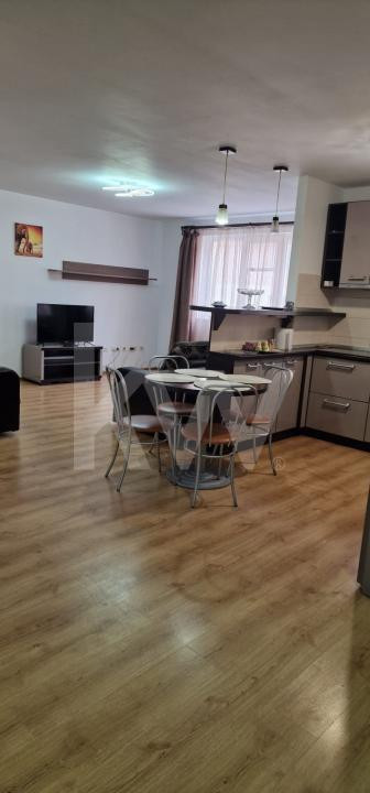 Apartament 3 camere decomandat | 77 mp | 2 dormitoare | 2 băi | Etaj 2 