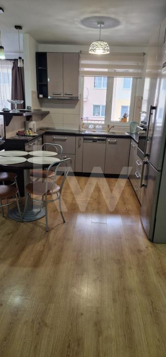 Apartament 3 camere decomandat | 77 mp | 2 dormitoare | 2 băi | Etaj 2 