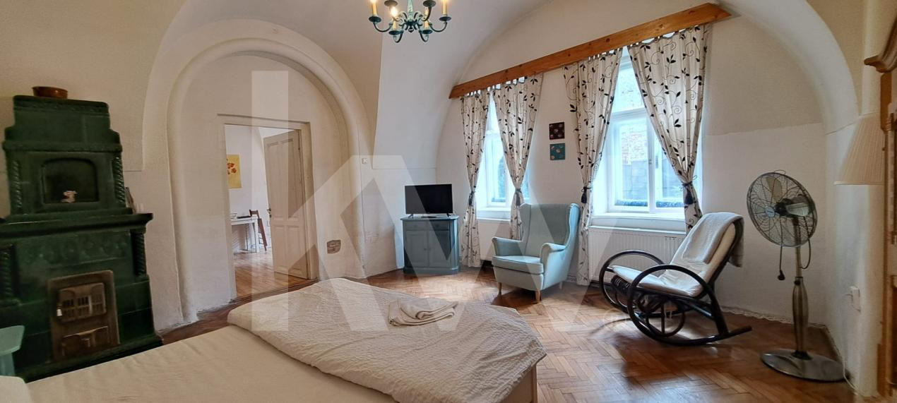 Eleganta si istorie in inima Sibiului – Spatiu ultracentral de inchiriat