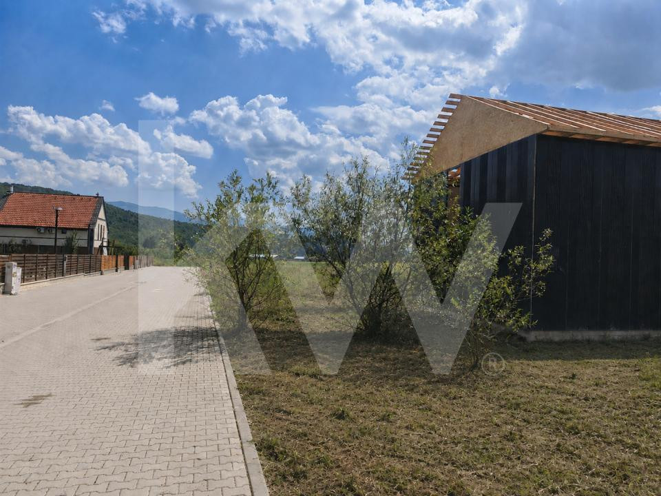 Vânzare urgentă: teren 470 mp și locuință P+E în construcție | Tălmaciu