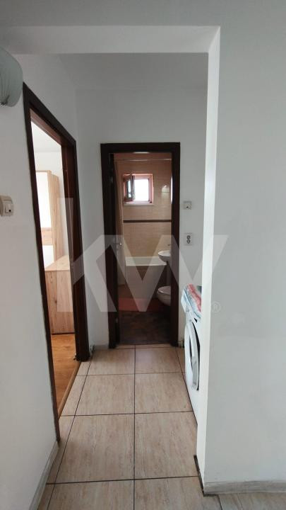Apartament cu 3 camere de închiriat – Vasile Aaron, mobilat, bloc cu lift