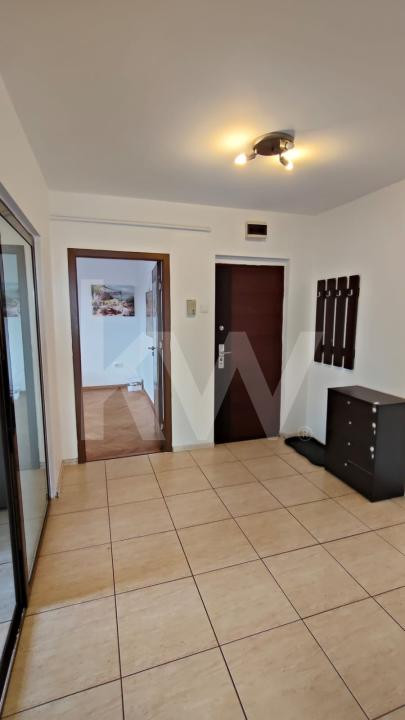 Apartament cu 3 camere de închiriat – Vasile Aaron, mobilat, bloc cu lift