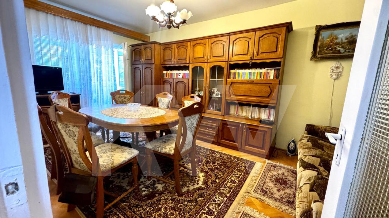 Apartament de închiriat 3 camere în Valea Aurie – preț sub nivelul pieței