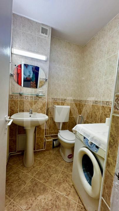 Apartament de închiriat 3 camere în Valea Aurie – preț sub nivelul pieței