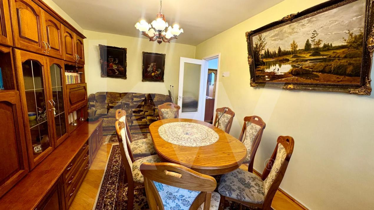 Apartament de închiriat 3 camere în Valea Aurie – preț sub nivelul pieței