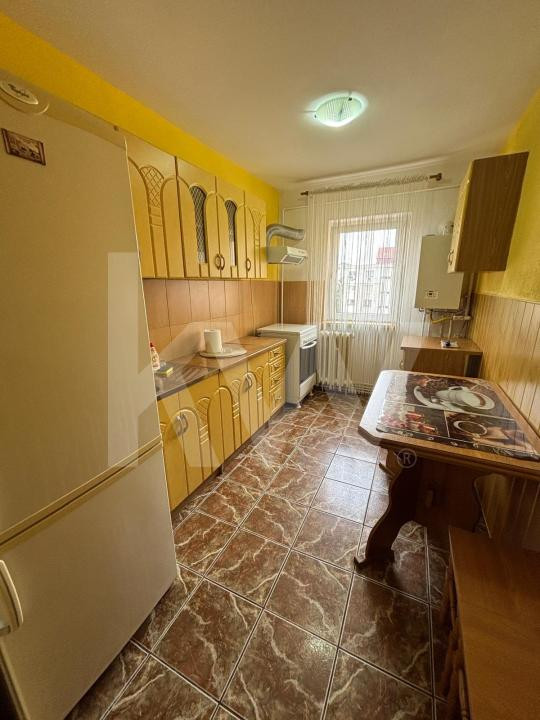 Apartament 3 camere de inchiriat in Valea Aurie
