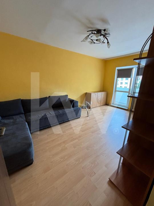 Apartament 3 camere de inchiriat in Valea Aurie