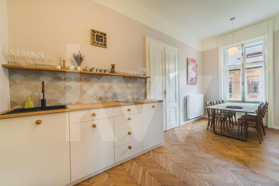 Apartament cu 4 camere și 4 băi de închiriat | Strada Avram Iancu Centru Istoric