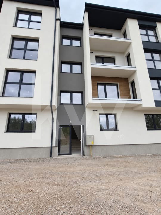 Apartament 3 camere decomandat 