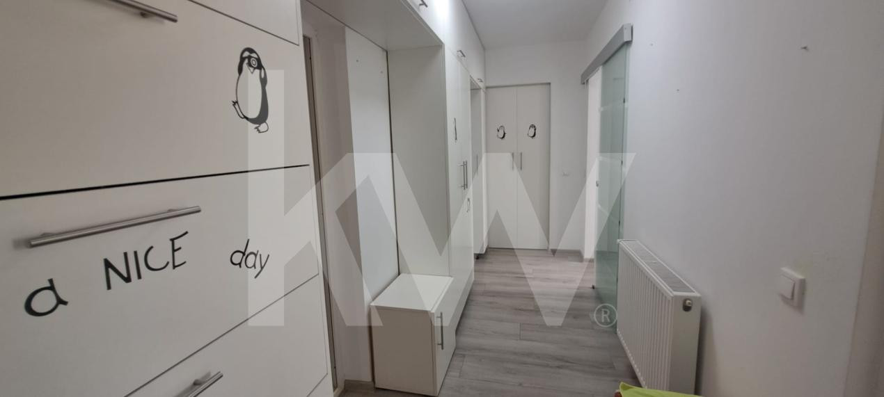 Apartament modern cu 2 camere, curte privată și 2 locuri de parcare