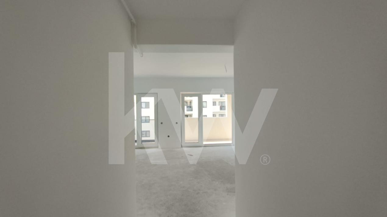 Apartament cu 3 camere si 3 balcoane