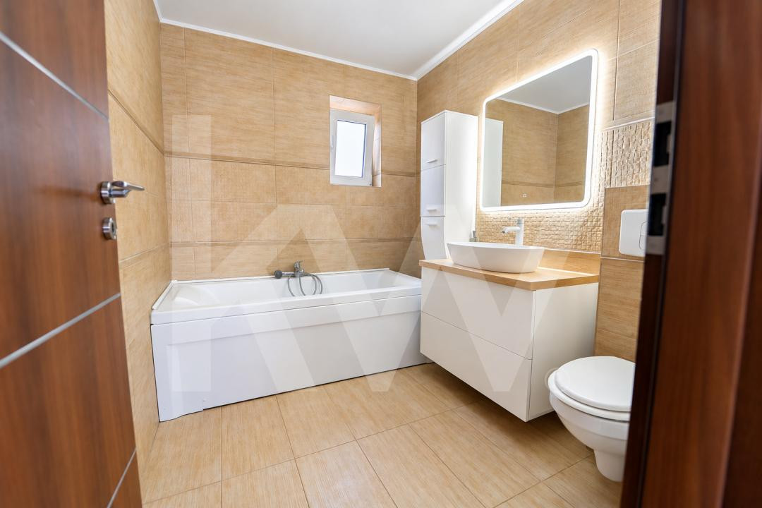 Casă de închiriat, 100 mp, 3 camere | Locuință sau sediu firmă | 650 euro + TVA