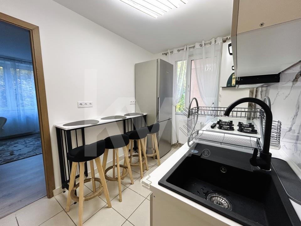 Apartament decomandat 2 camere de inchiriat - zona Rahova