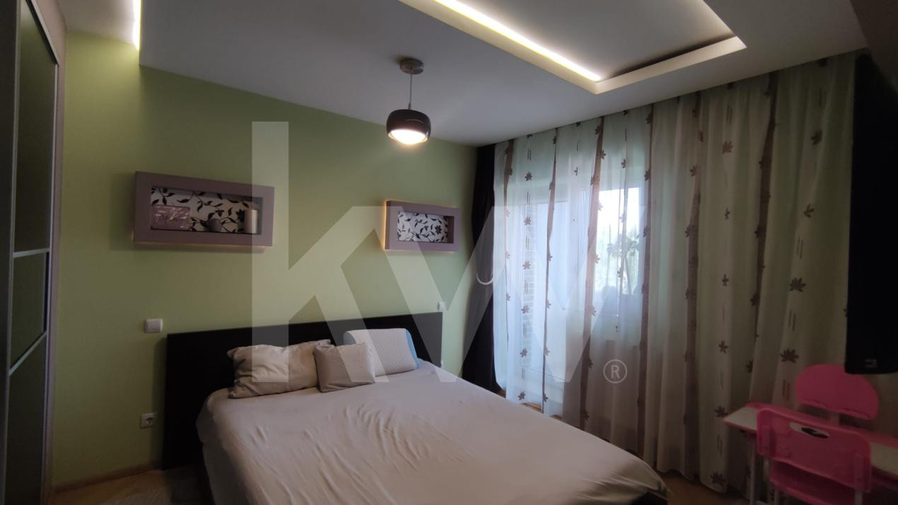 Apartament 3 camere, zona Penny Cireșica – etaj 3, semidecomandat