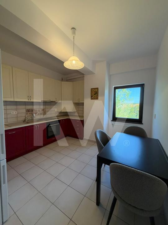 Apartament 3 camere cu terasă de 15 mp lângă Parcul Sub Arini, Sibiu