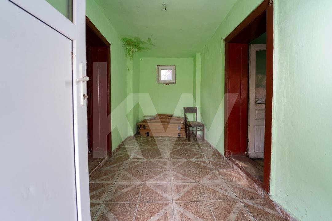 Casă de renovat în Tălmăcel – investiție