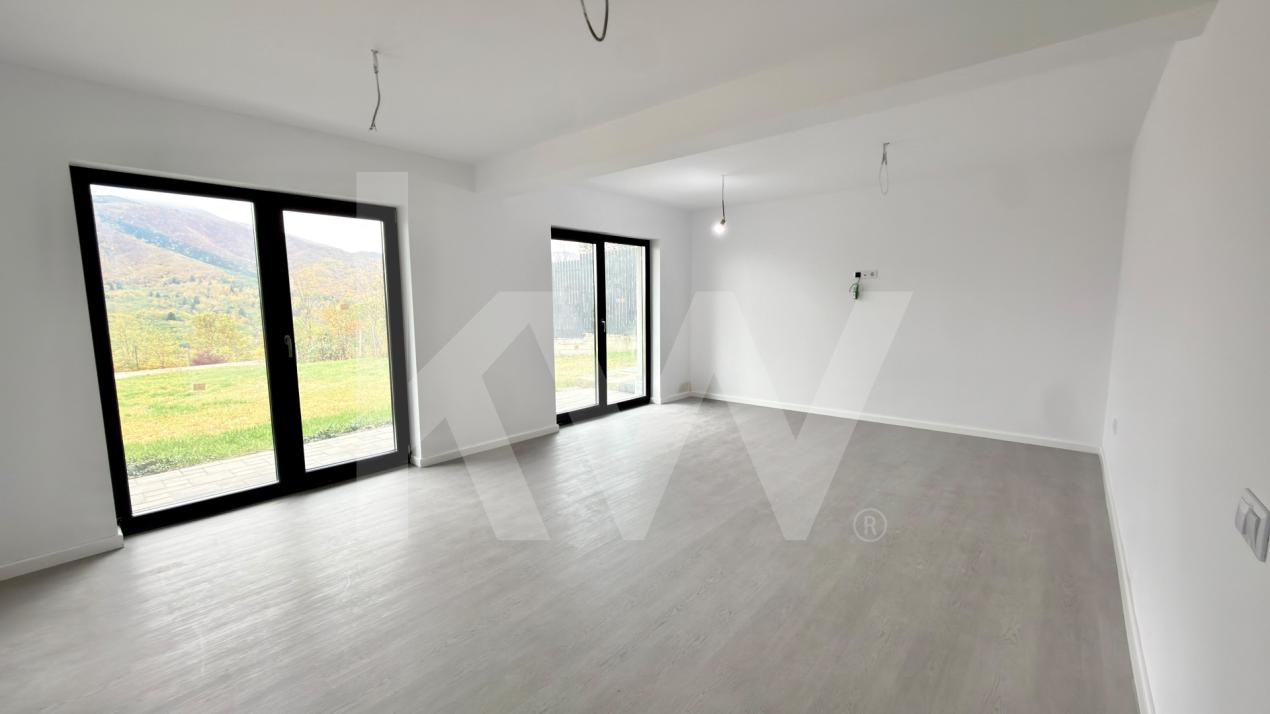 Casa individuala cu priveliste spre munte
