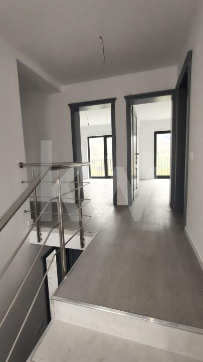 Casa individuala cu priveliste spre munte